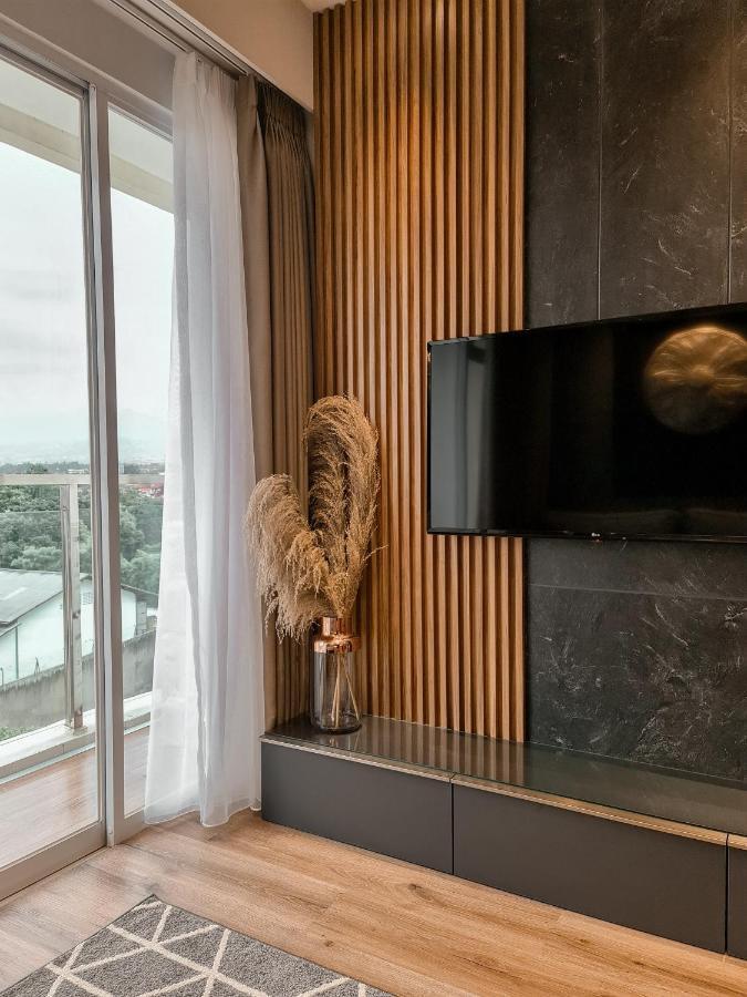 R30 Apartemen Gateway Pasteur 2Br Daymentroom Bandung Esterno foto